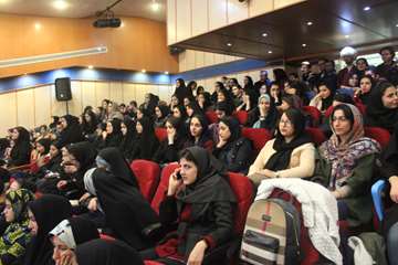 سه قدم مانده به یلدا